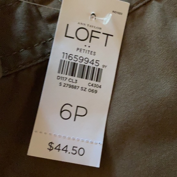 Loft women’s shorts - Picture 3 of 4